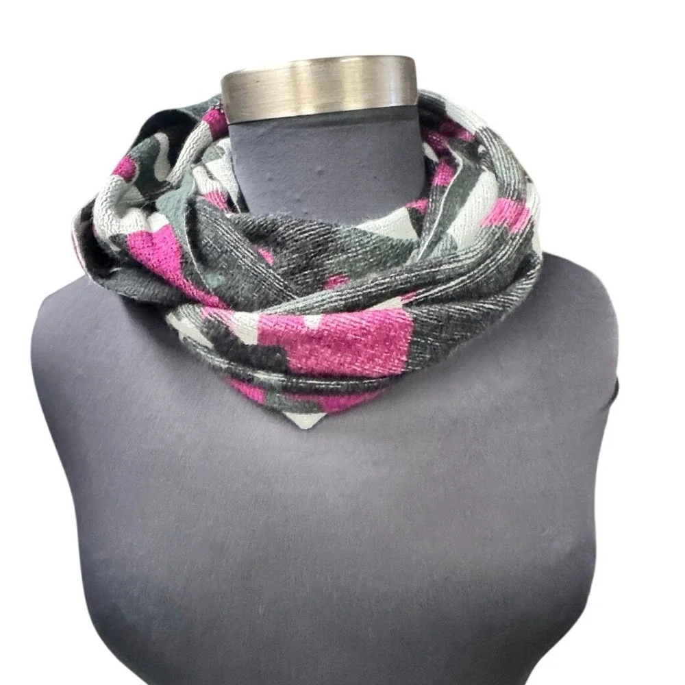MICHAEL KORS‎ Pink Camouflage Infinity Loop Scarf Acrylic Women's One Size